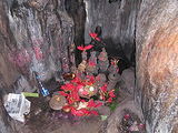 borra caves