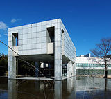 Arata Isozaki